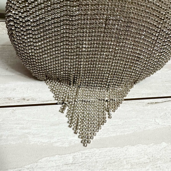 Olga Berg Silver Dangle Crystal Rhinestone Evening Clutch Holiday Party Glamour - Picture 3 of 15